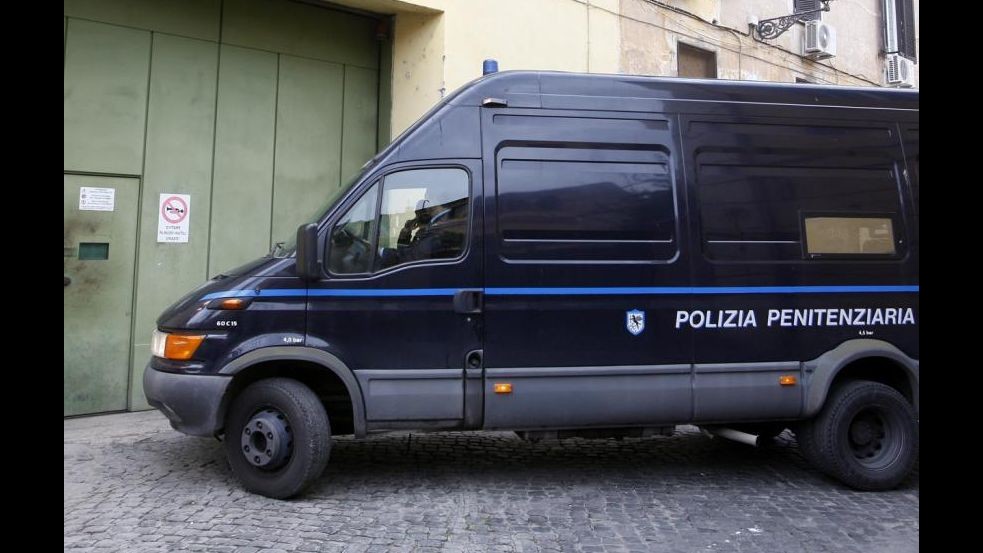 Carceri, allarme del garante:Cancellata navetta per bimbi Rebibbia