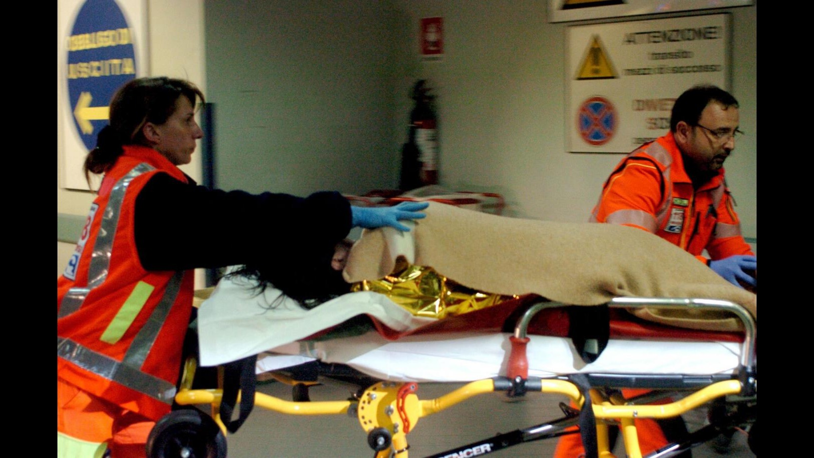 Incendio traghetto, recuperata salma in mare: è 11esima vittima