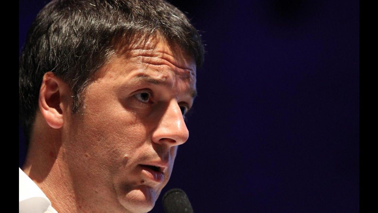 Crisi, Renzi: Piano Junker è primo passo, ma non basta