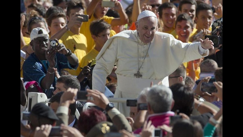 Sei milioni di fedeli in Vaticano per Papa Francesco nel 2014