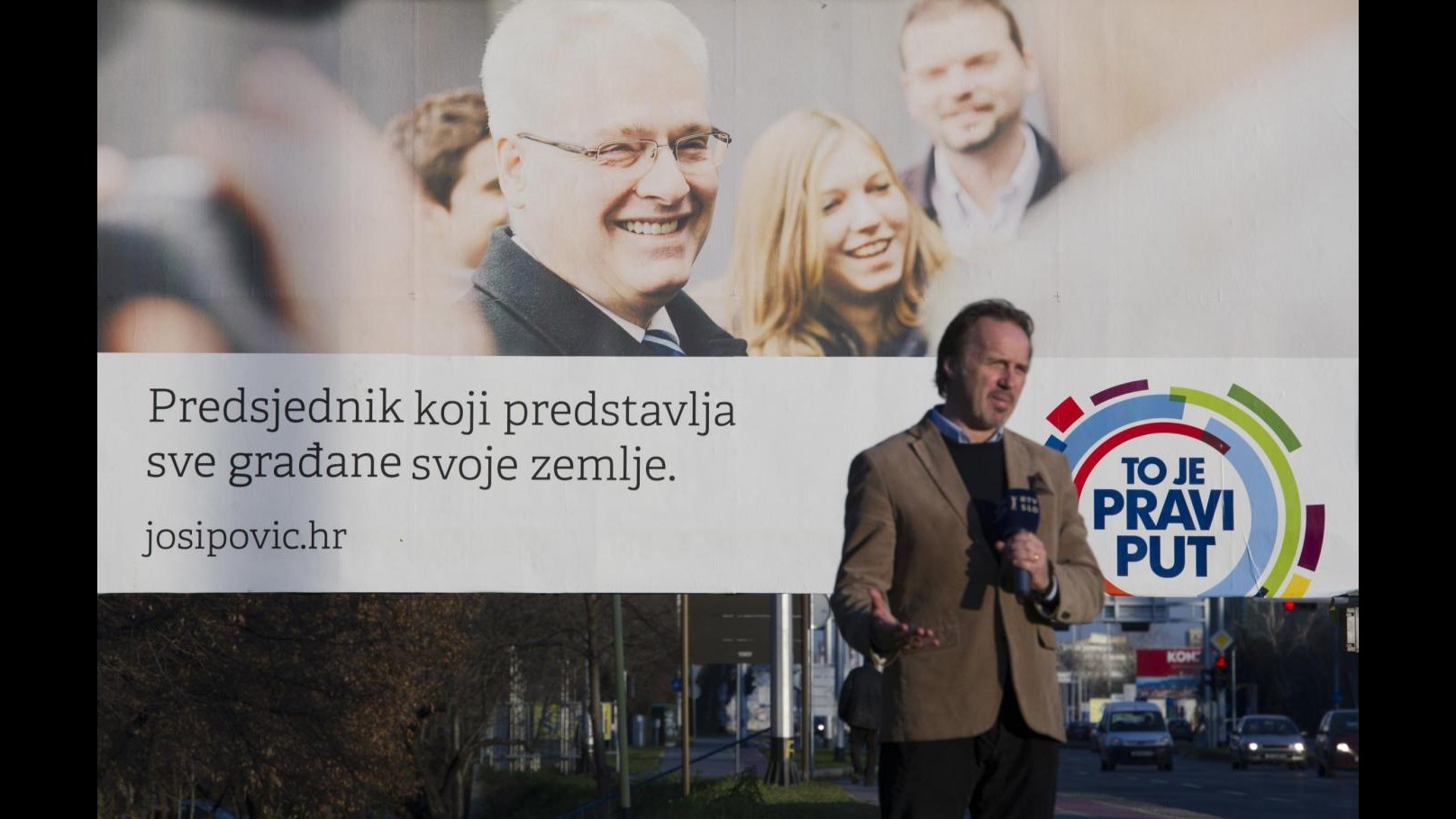 Croazia, presidenziali: Josipovic è favorito ma previsto ballottaggio