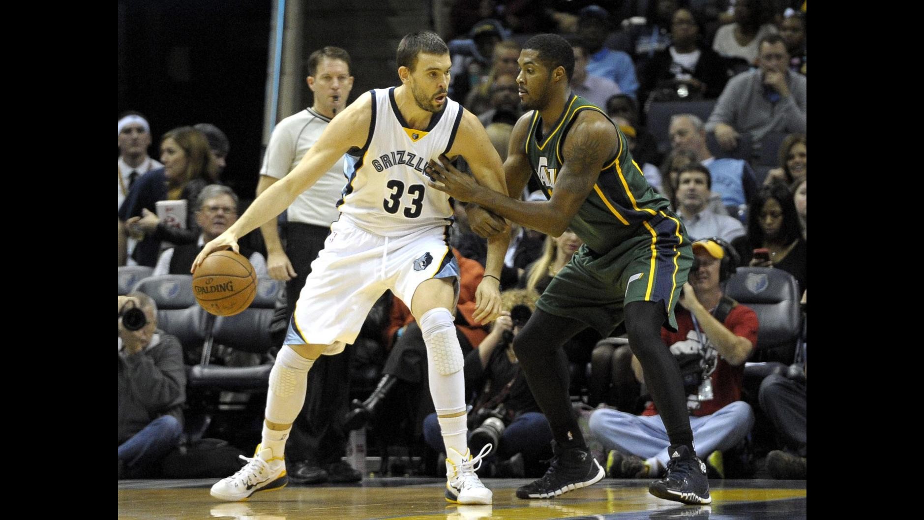 Basket, Nba: Memphis e Golden State si rialzano, Chicago e Toronto ok
