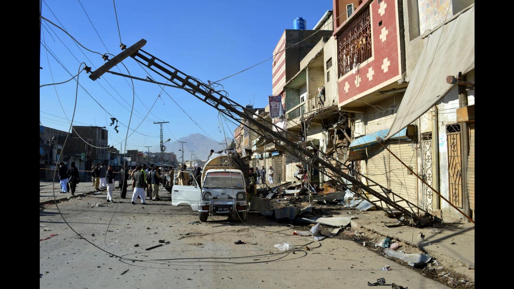 Pakistan, raid contro militanti in Nord Waziristan: uccisi 39 insorti