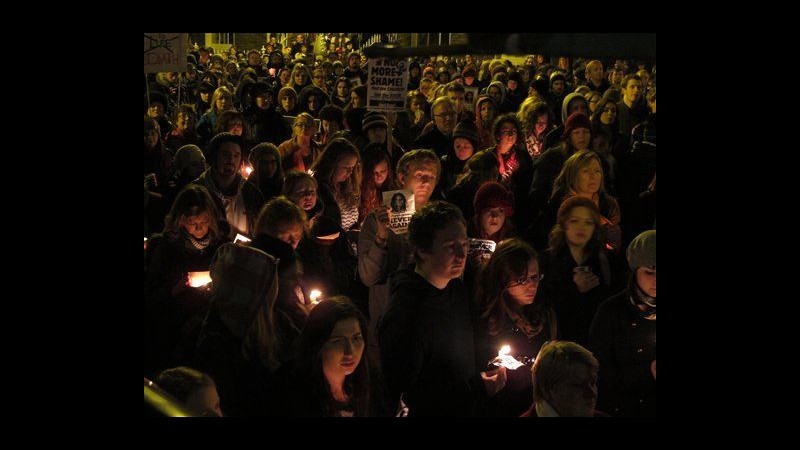 Irlanda, Corte: Staccare macchine a donna incinta in morte cerebrale