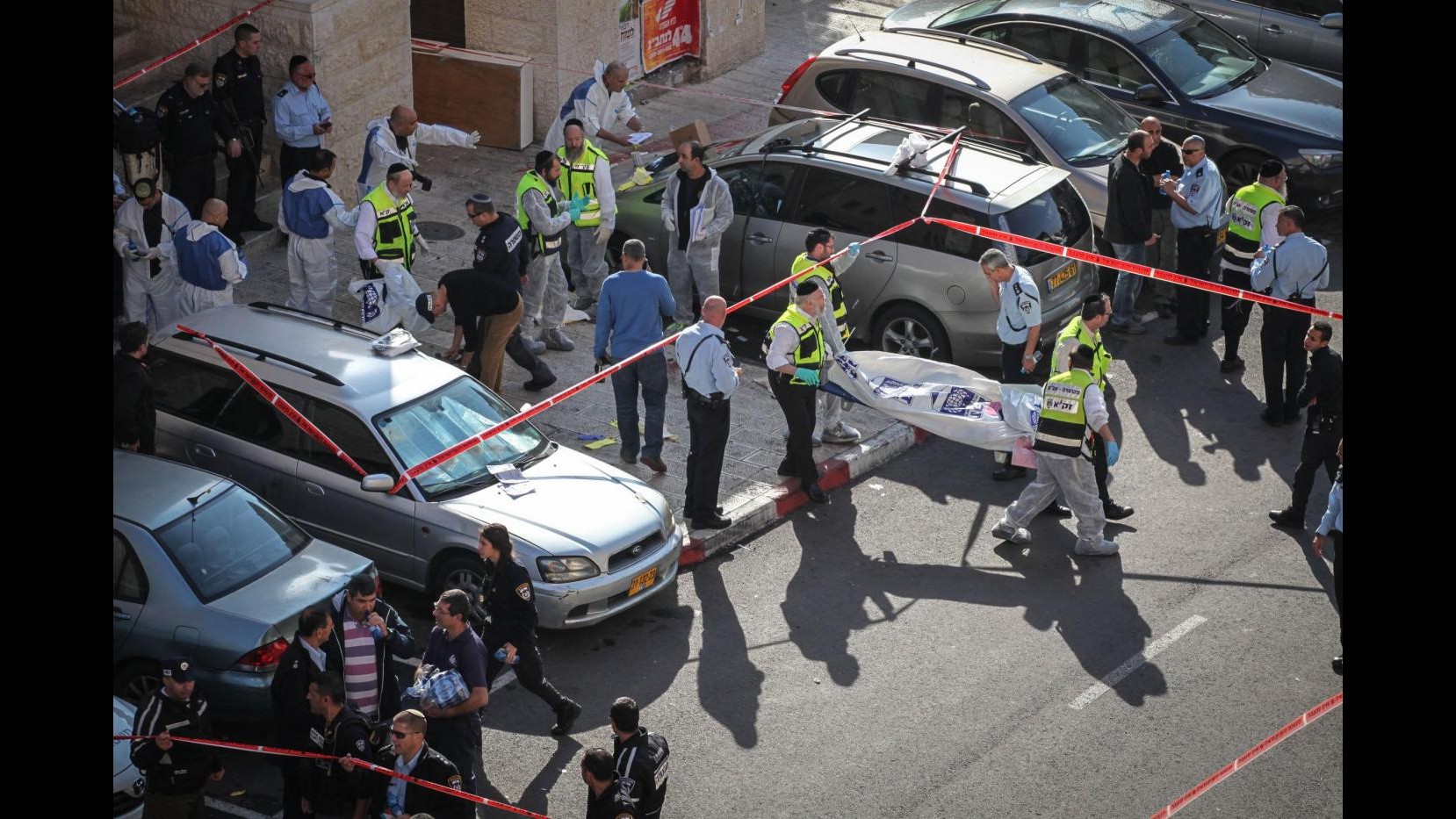Medioriente, accoltellati 2 poliziotti a Gerusalemme est