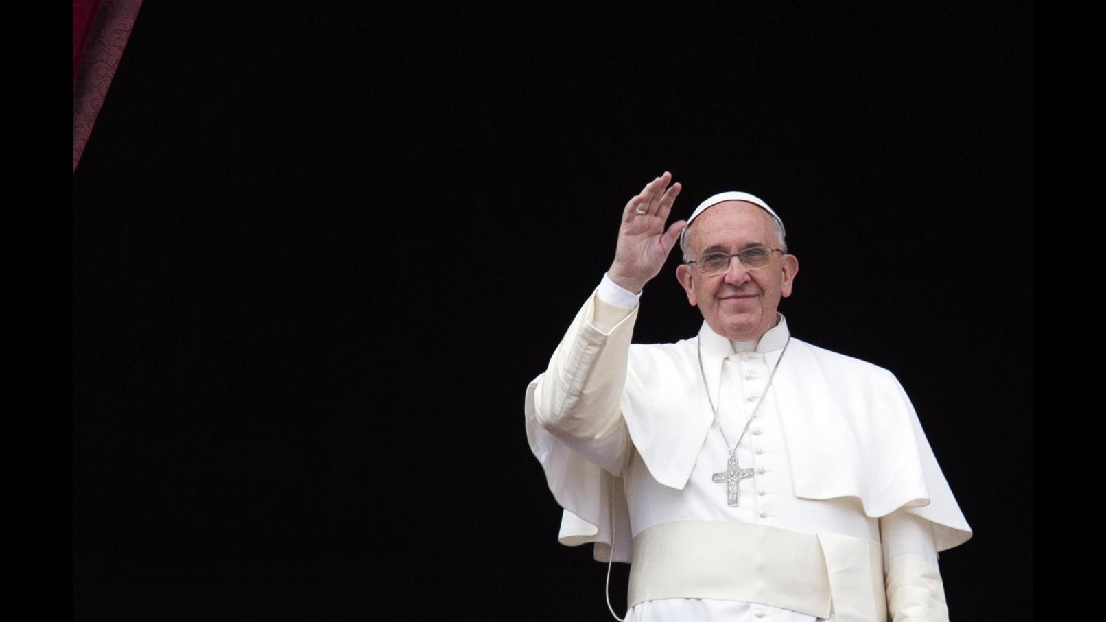 Papa: Coerenza grazia da chiedere, non cristiani che vivono da pagani