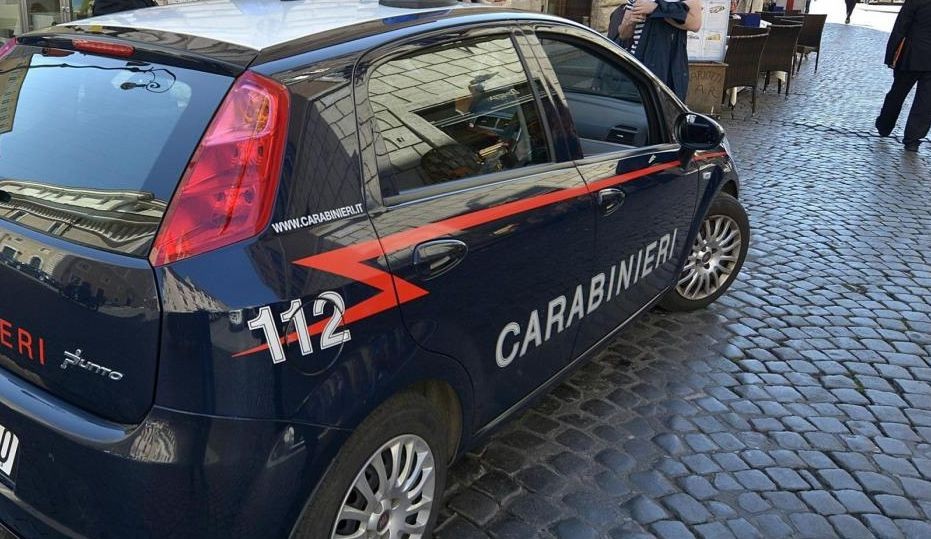 Milano, tentano furto in abitazione: 4 arresti