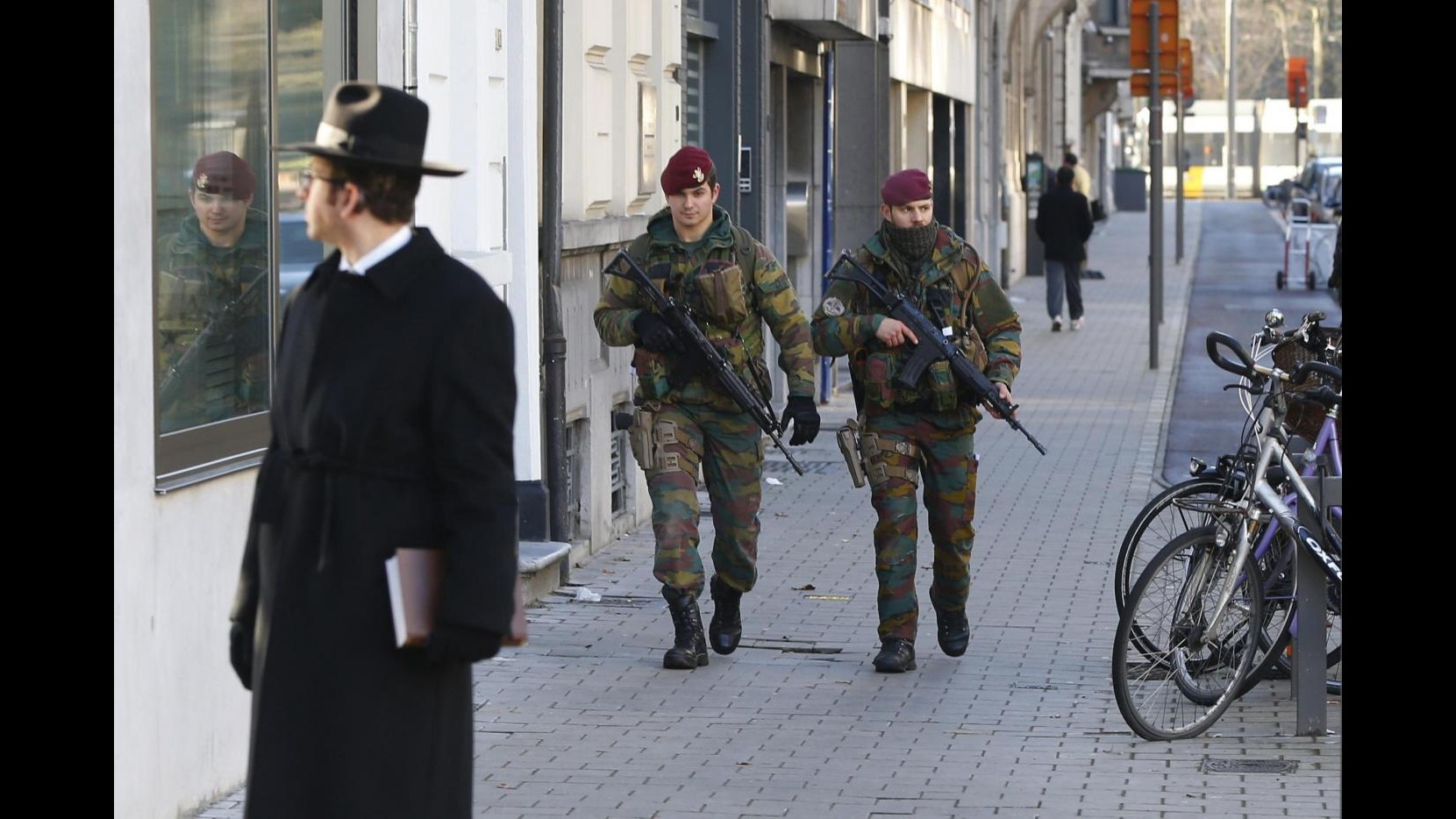 Terrorismo: 4 arresti in Grecia, forse anche ‘mente’ di cellula Verviers