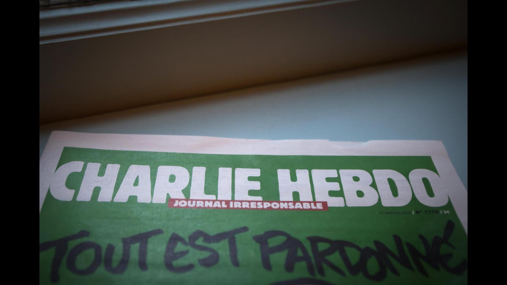 Giornale iraniano pubblica foto pro Charlie Hebdo: chiuso