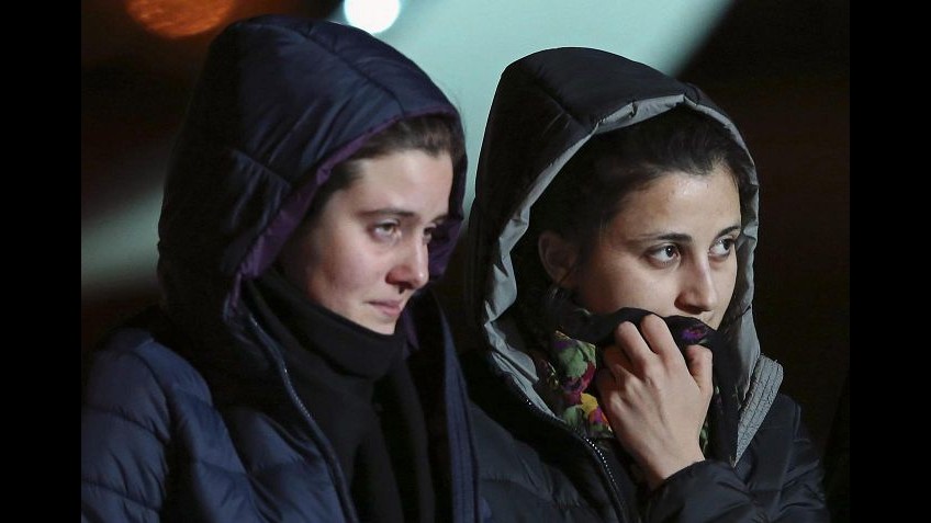 Siria, Vanessa e Greta rientrate a casa. Il padre di Vanessa: Non deve scusarsi per nulla