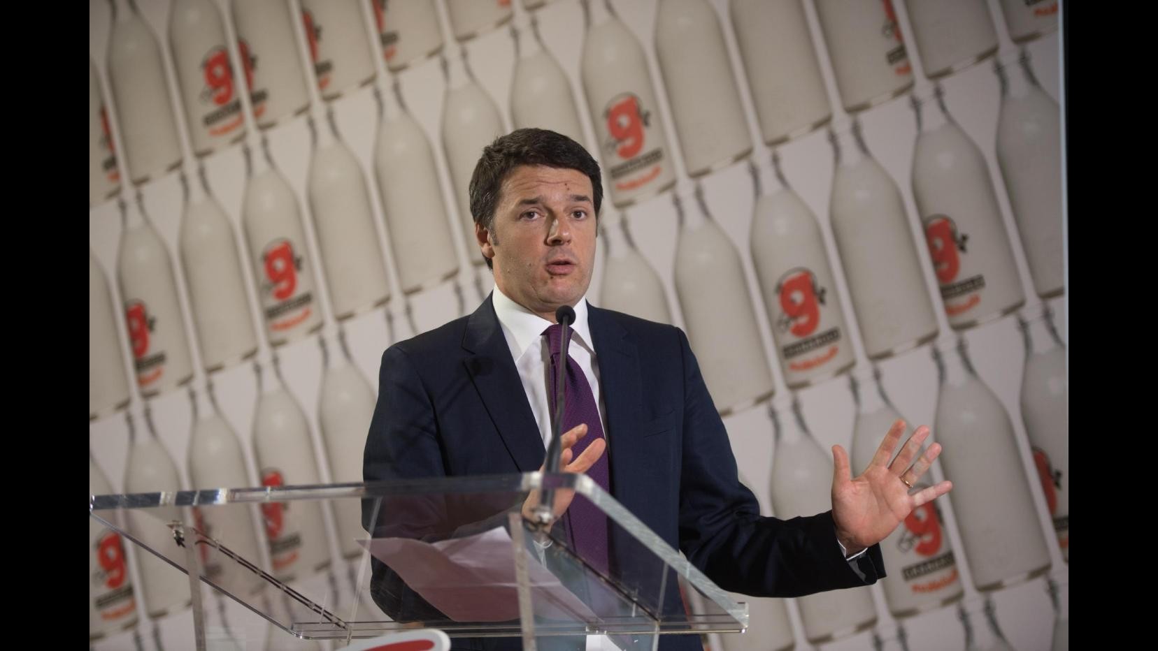 Corruzione, Renzi: Chi ruba i soldi pubblici ruba soldi di tutti