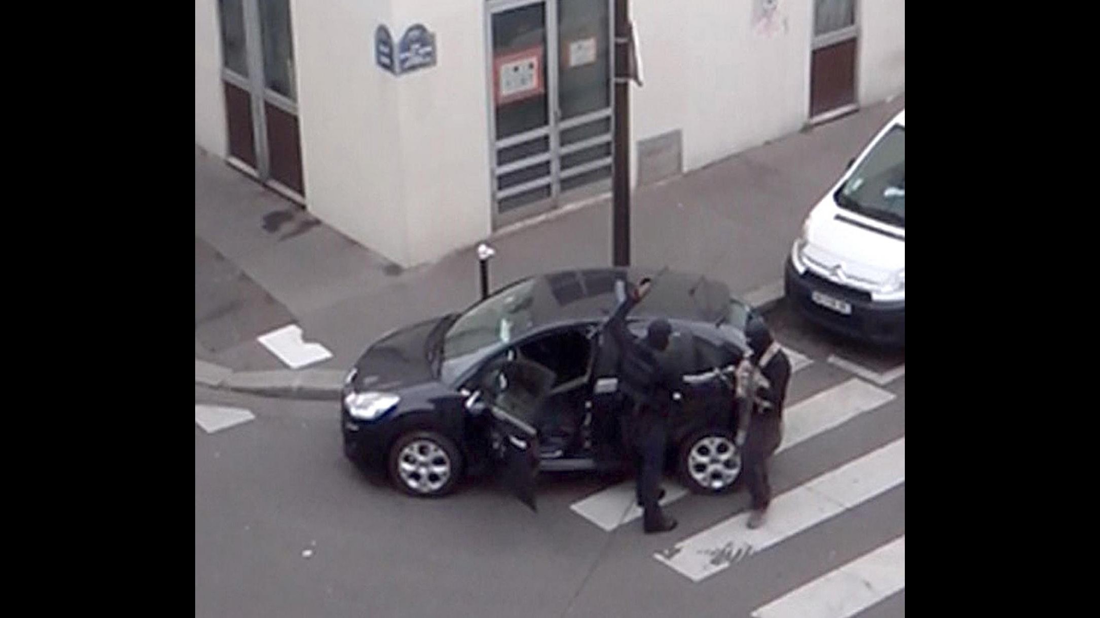 Charlie Hebdo, in video al-Qaeda immagini attacchi e marcia di Parigi