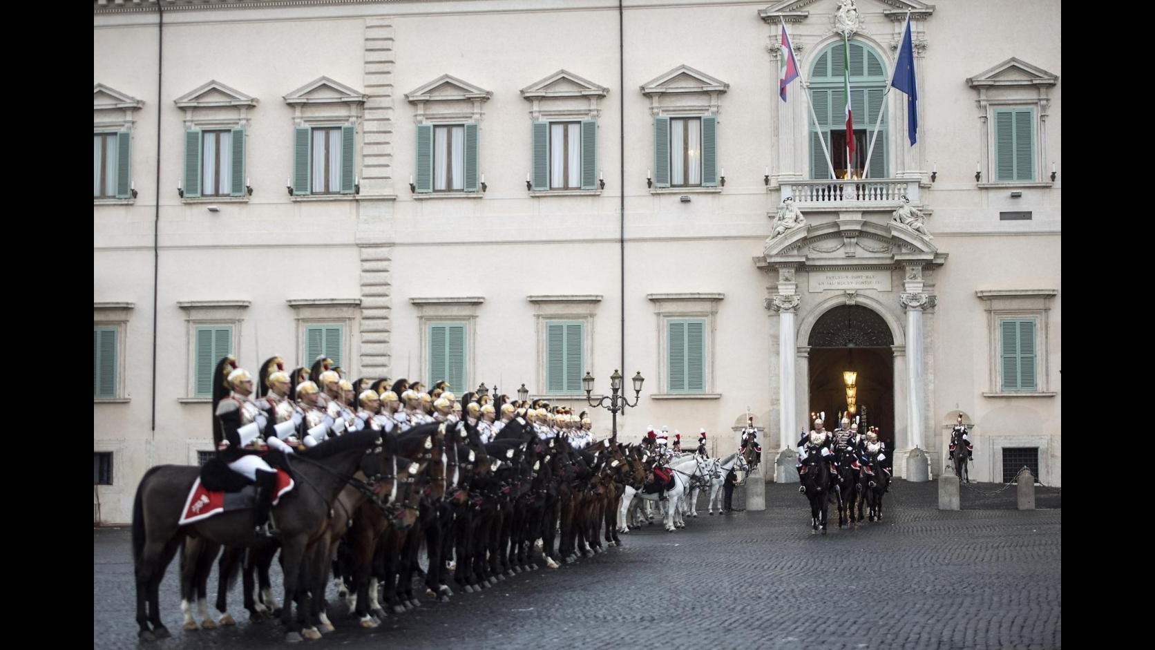 Quirinale: Napolitano ha firmato alle 10:35 atto di dimissioni