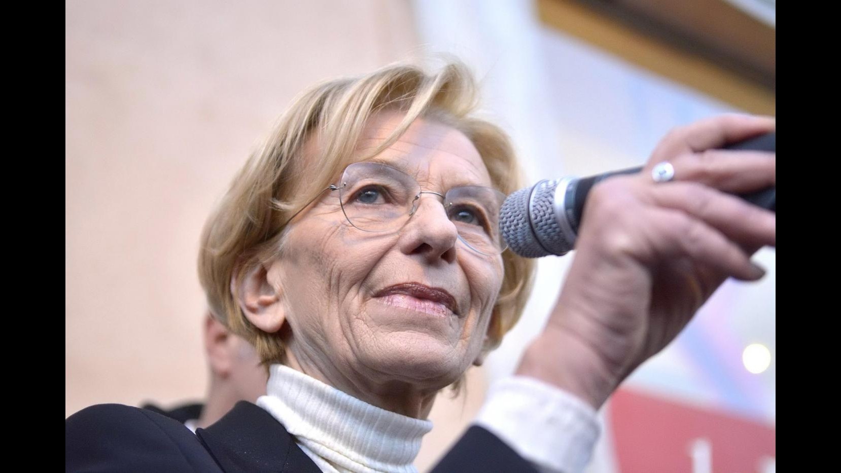 Emma Bonino: Ho tumore al polmone, ma non interromperò le mie attività