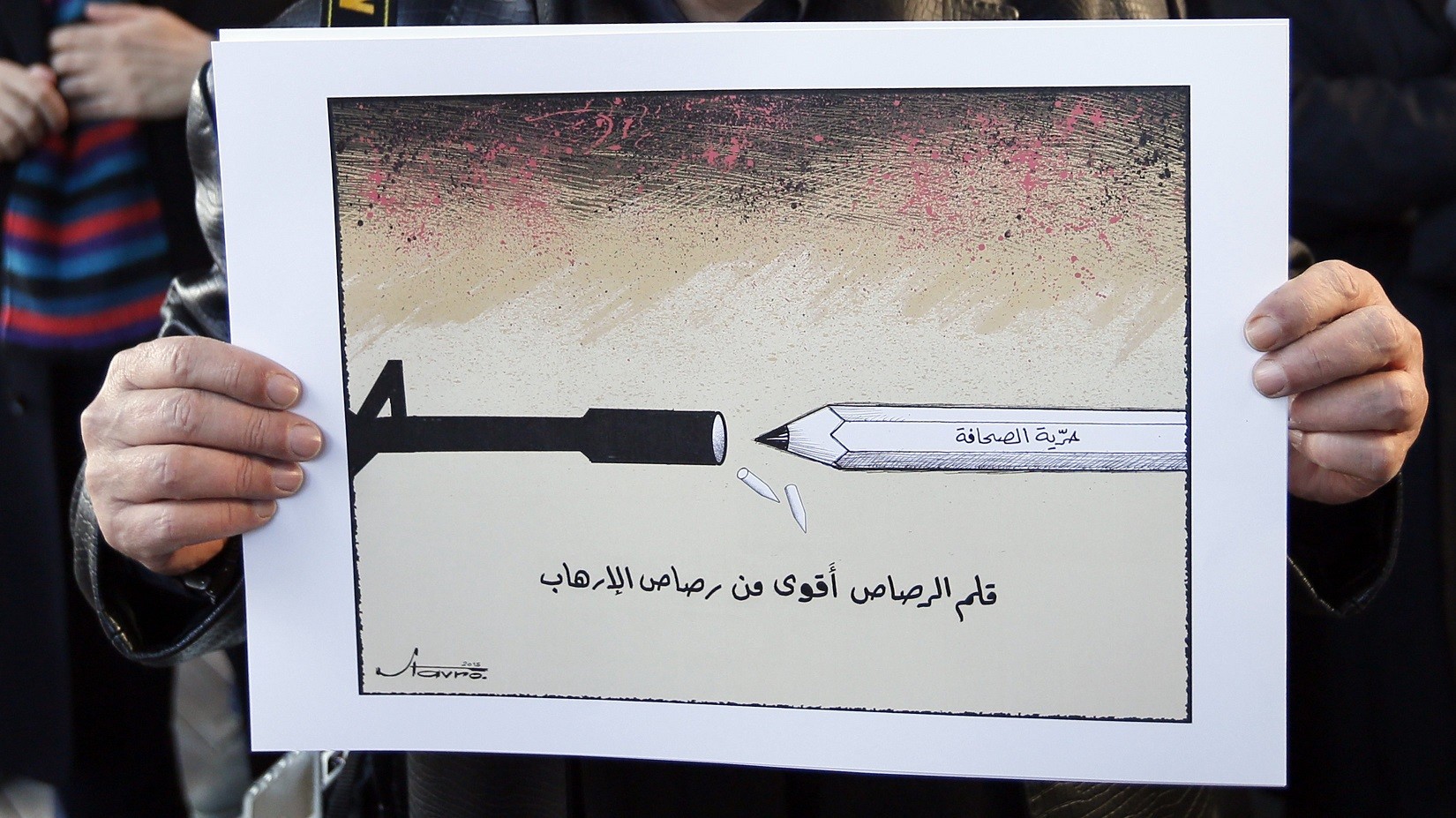 Charlie Hebdo, centinaia a Beirut a difesa libertà espressione