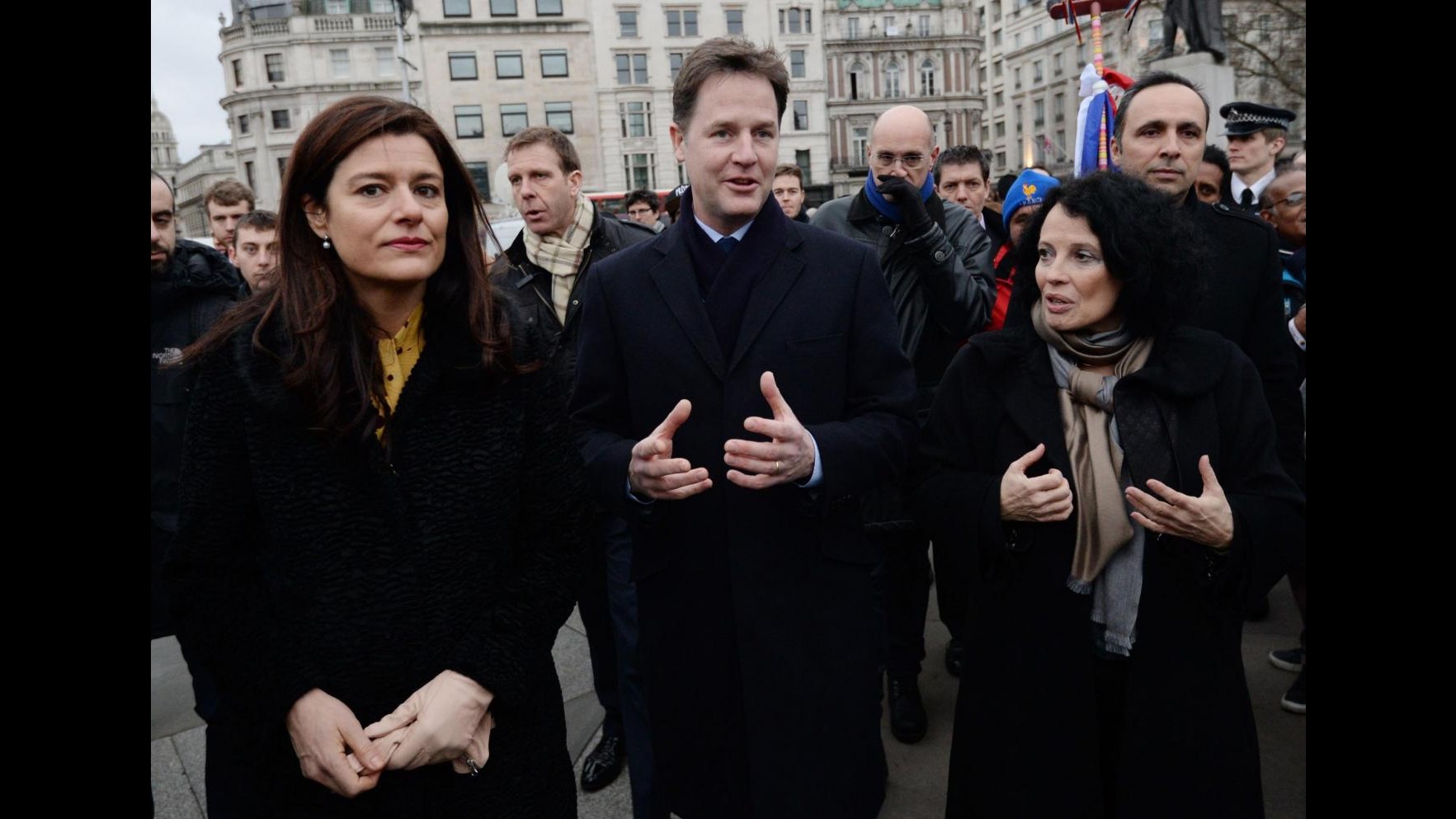 Charlie Hebdo, centinaia a Trafalgar Square a Londra, anche Clegg