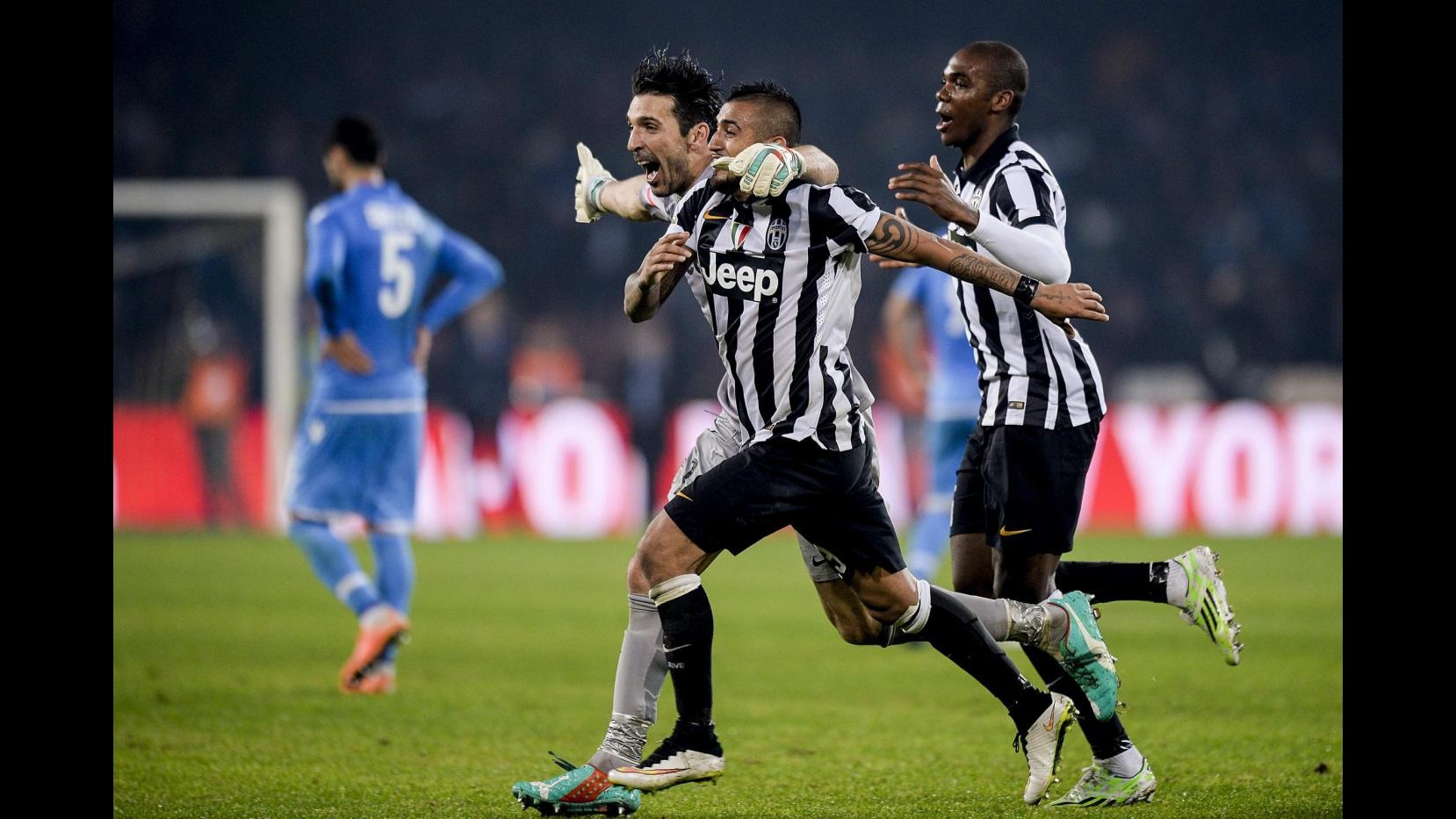 Serie A, rivincita Juve su Napoli: bianconeri sbancano San Paolo e vanno a +3 su Roma