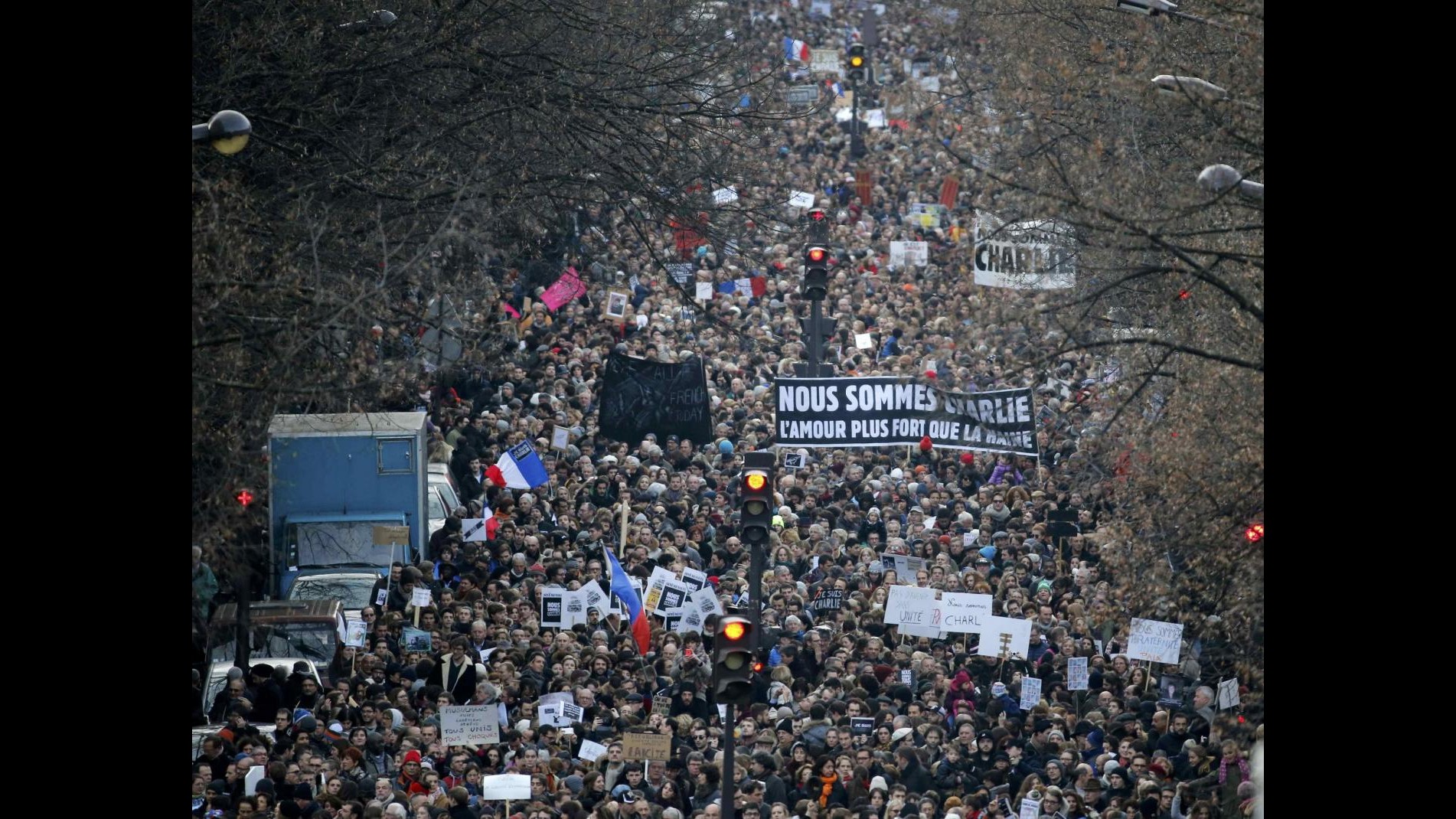 Charlie Hebdo, a corteo Parigi fra 1,3 e 1,5 milioni di persone