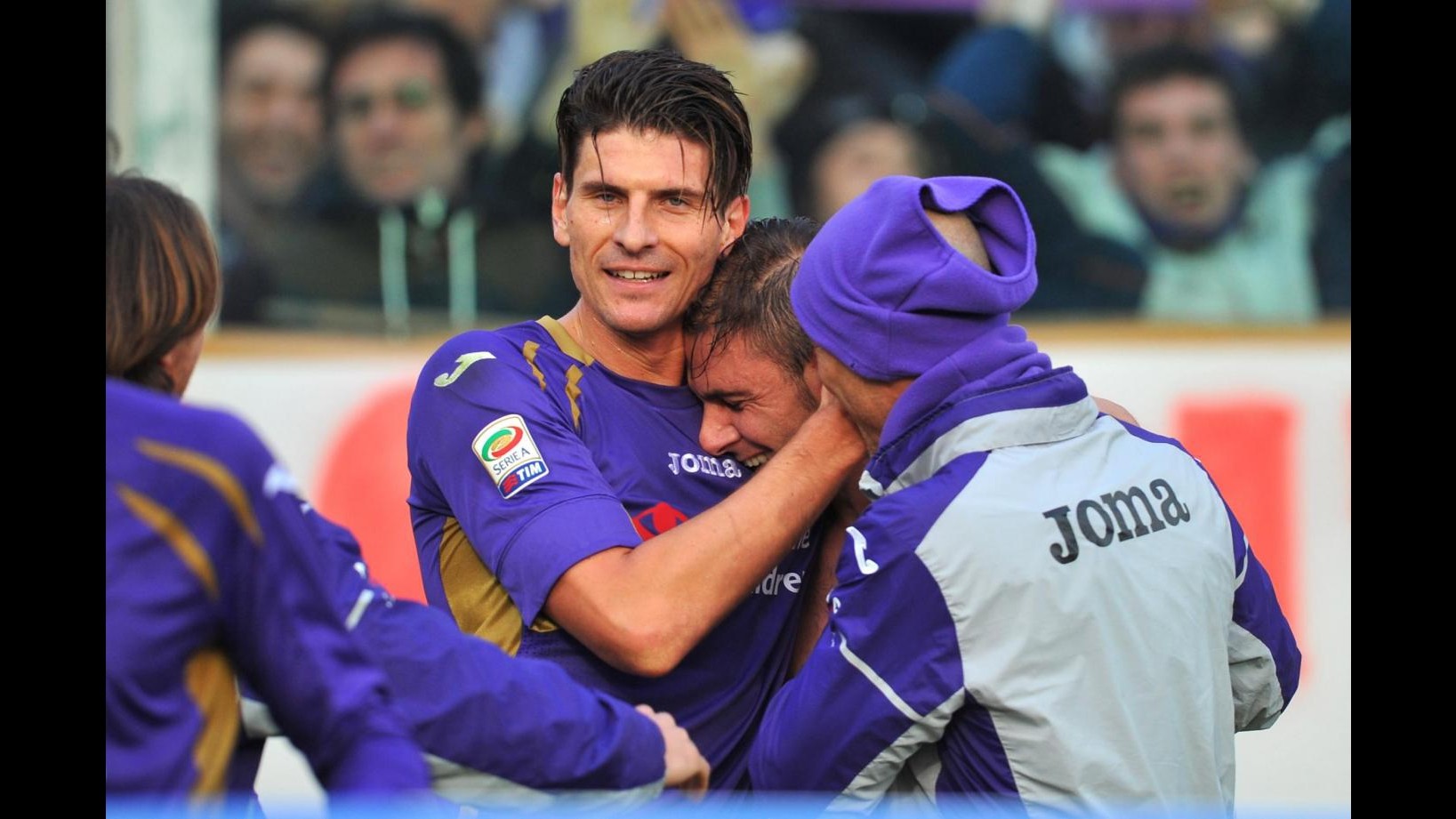 Serie A, Fiorentina scatenata: Palermo ko 4-3, ma Gomez ancora a secco