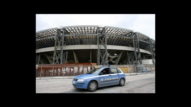 Roma, sorpreso senza biglietto aggredisce controllore e agenti