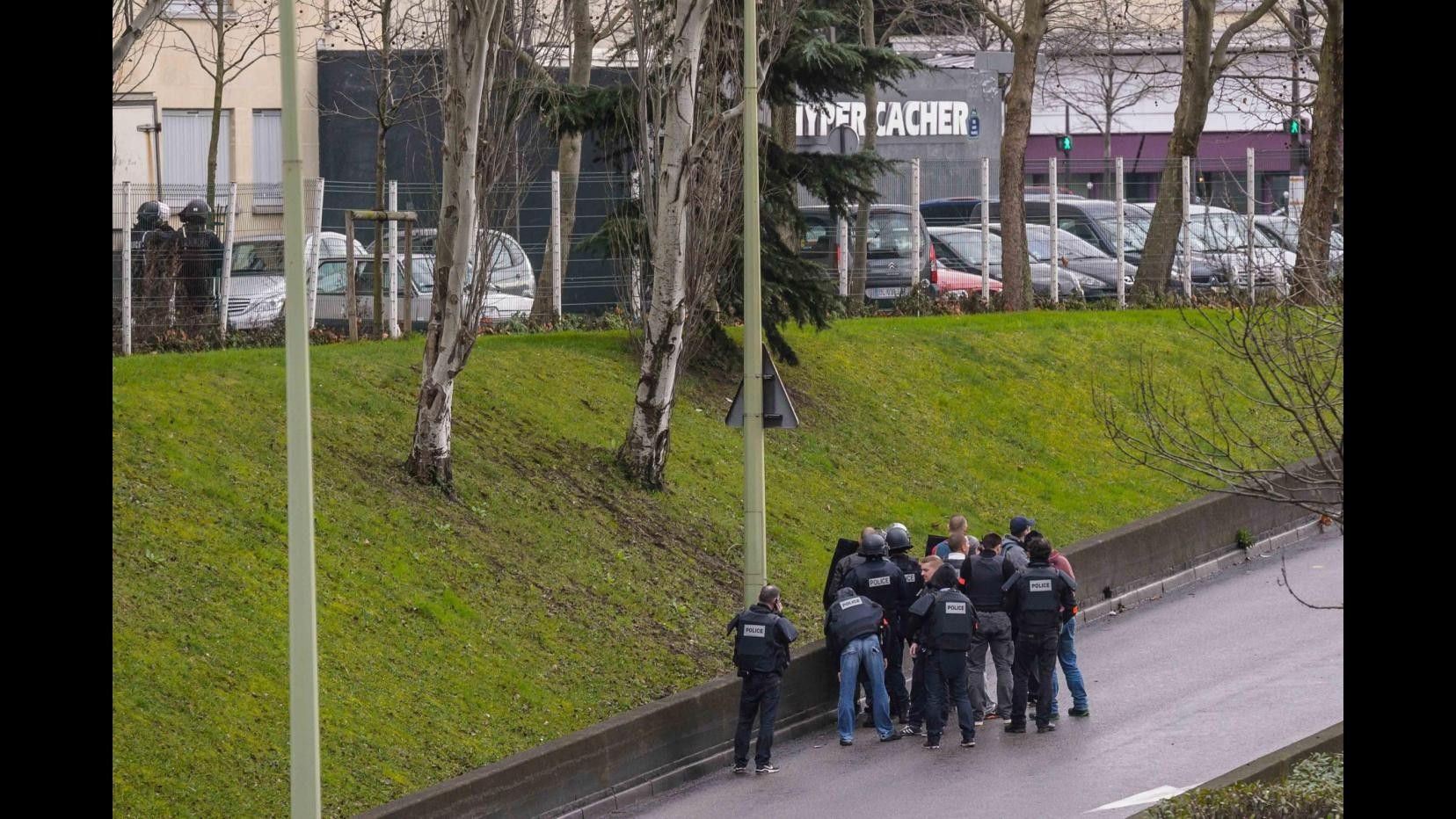 Charlie Hebdo, Sky News: Morti 4 ostaggi a Porte de Vincennes