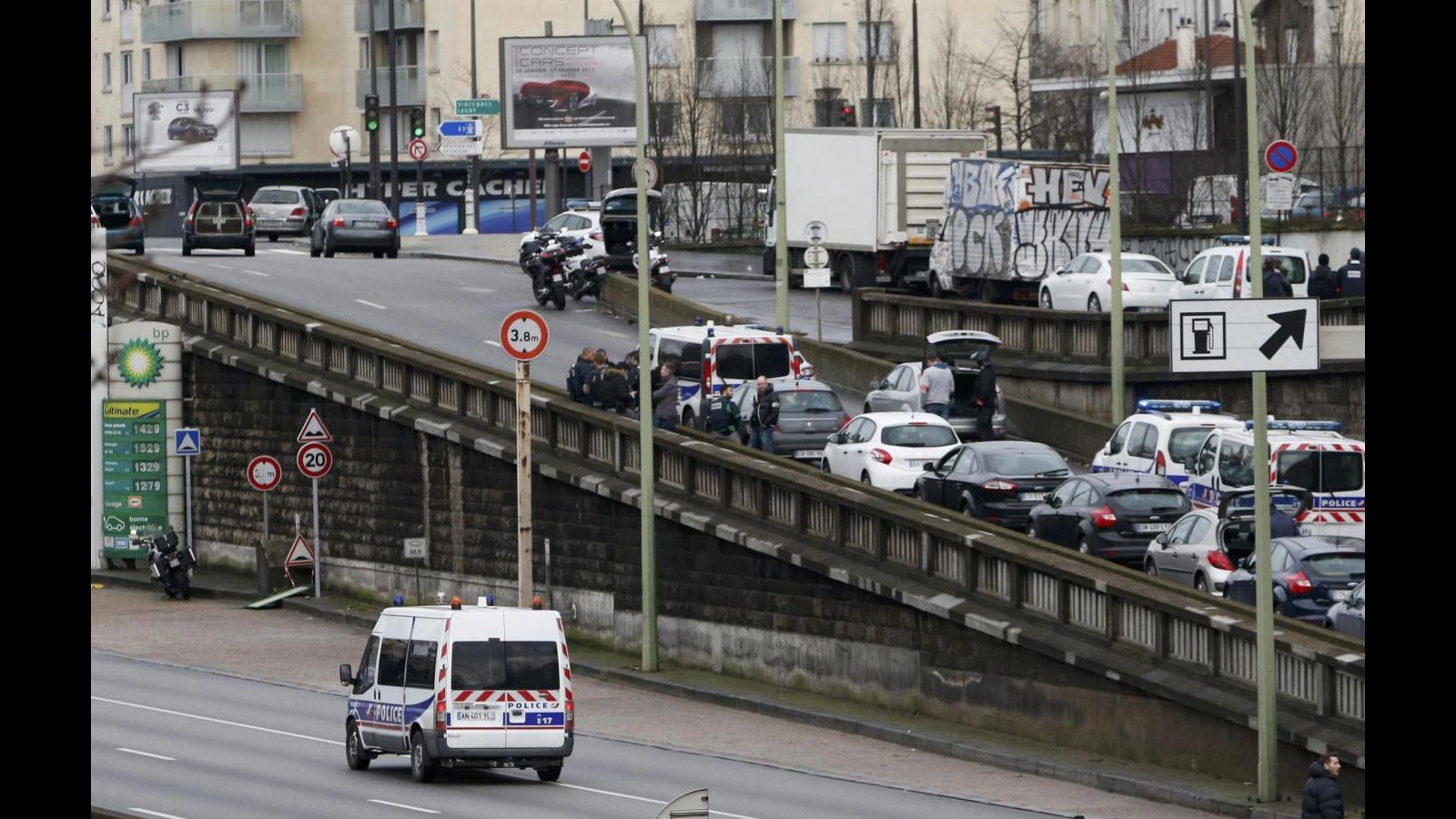 Charlie Hebdo, sequestratore: Non toccate i Kouachi o uccido ostaggi
