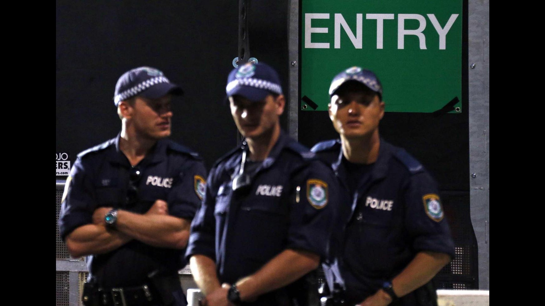 Australia, allerta sicurezza: chiuso terminal aeroporto Melbourne