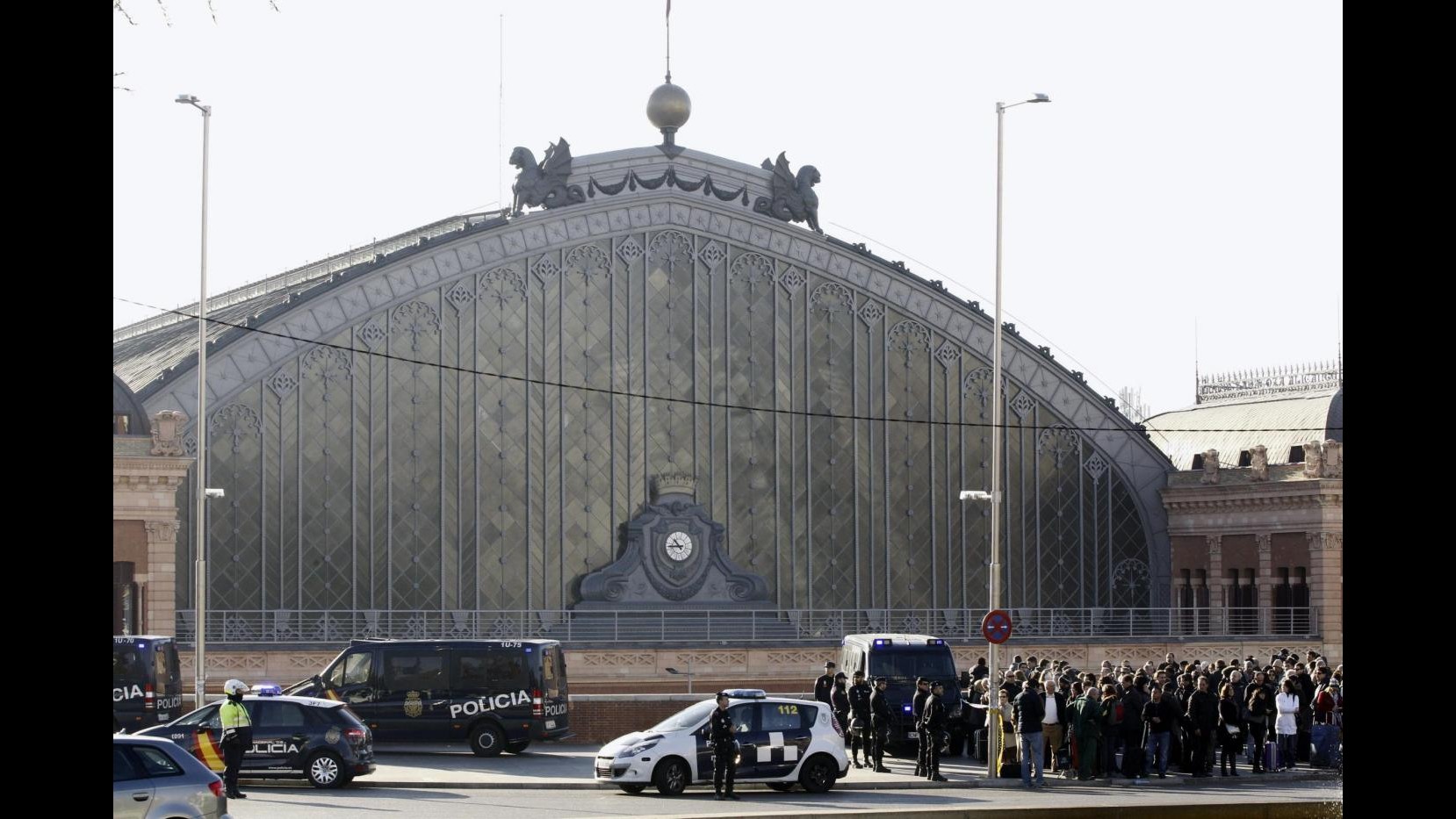 Spagna, allarme bomba in metro Madrid: evacuata stazione ‘Nuevos Ministerios’