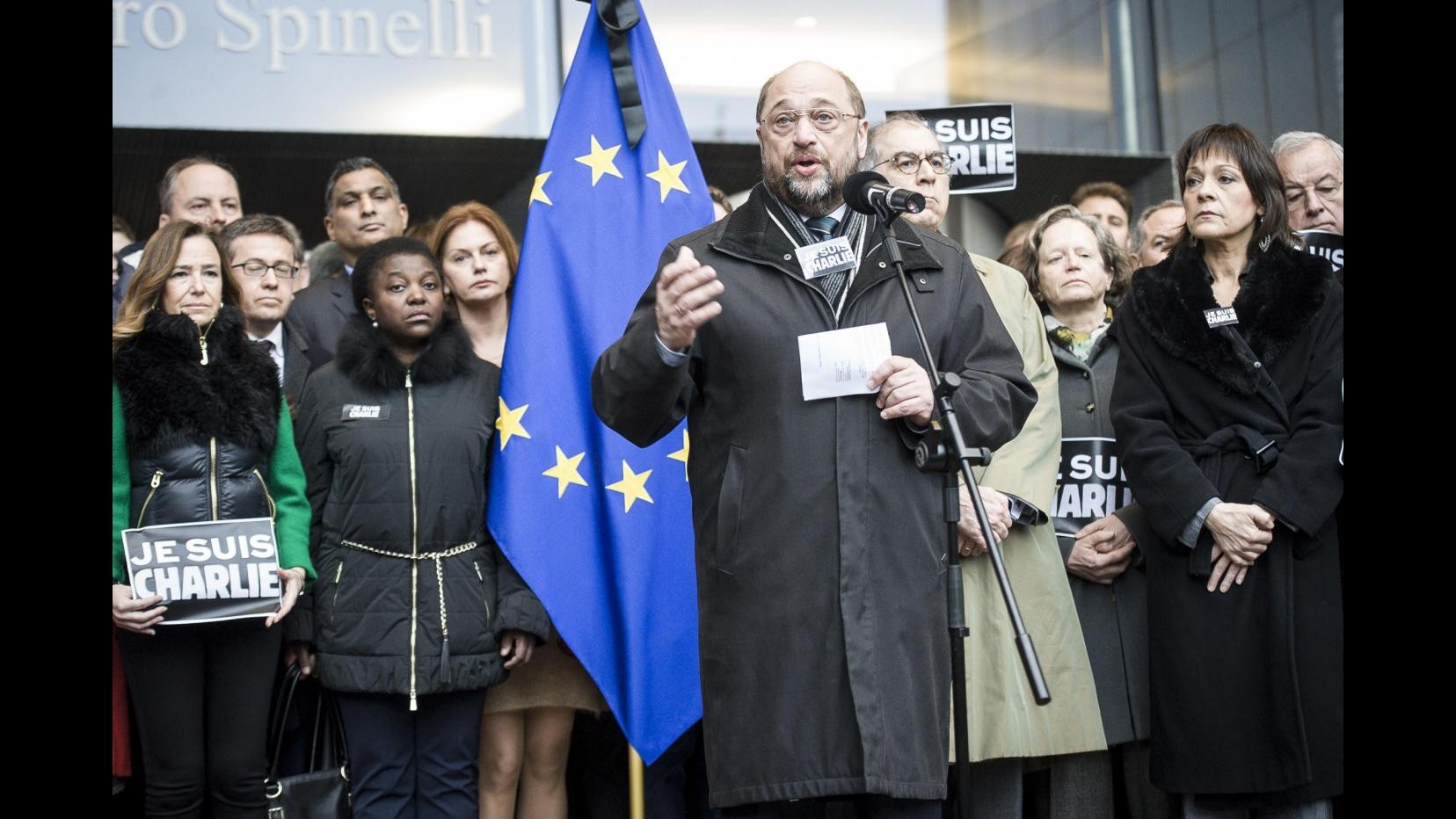 Charlie Hebdo, Schulz: Non accetteremo violenza che minaccia valori
