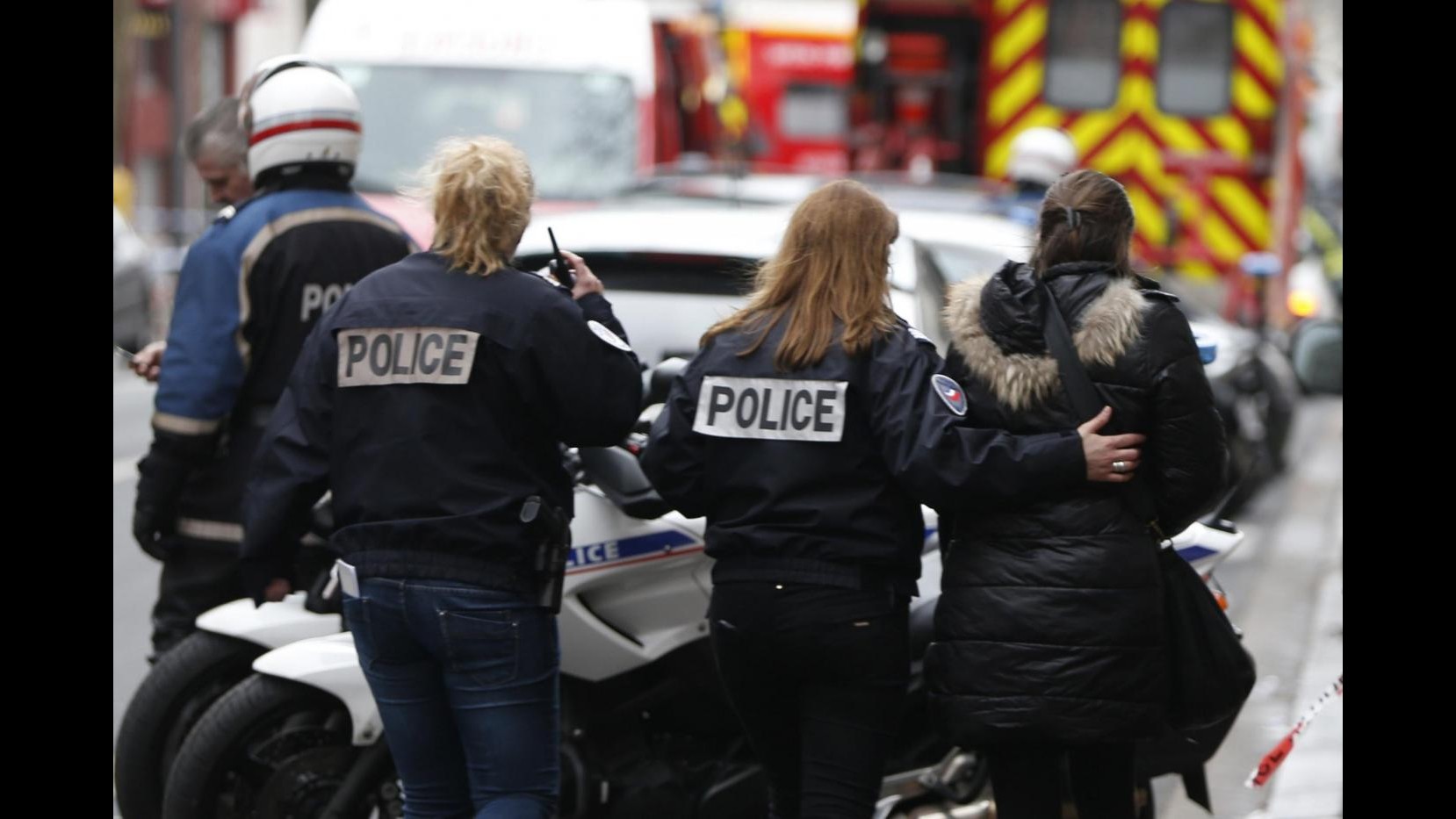 Sorveglianza rafforzata a tutti accessi di Parigi