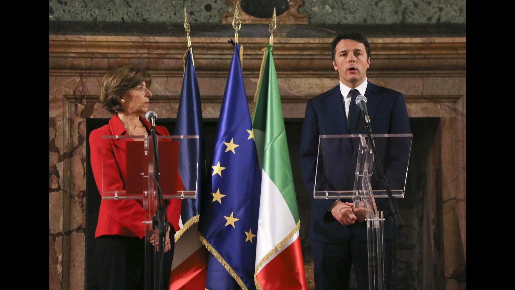 Charlie Hebdo, Renzi: Orrore non avrà mai la meglio sulla ragione