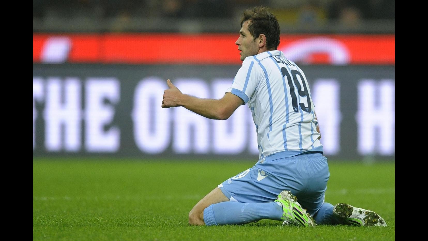 Lazio: 40 giorni di stop per Lulic, salta il derby. Nessuna lesione per Cana