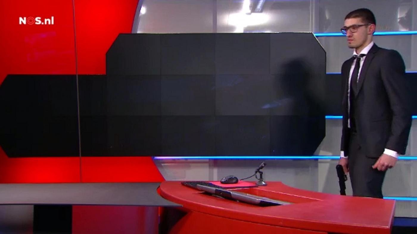 Olanda, media: Uomo armato irrompe in televisione nazionale: arrestato