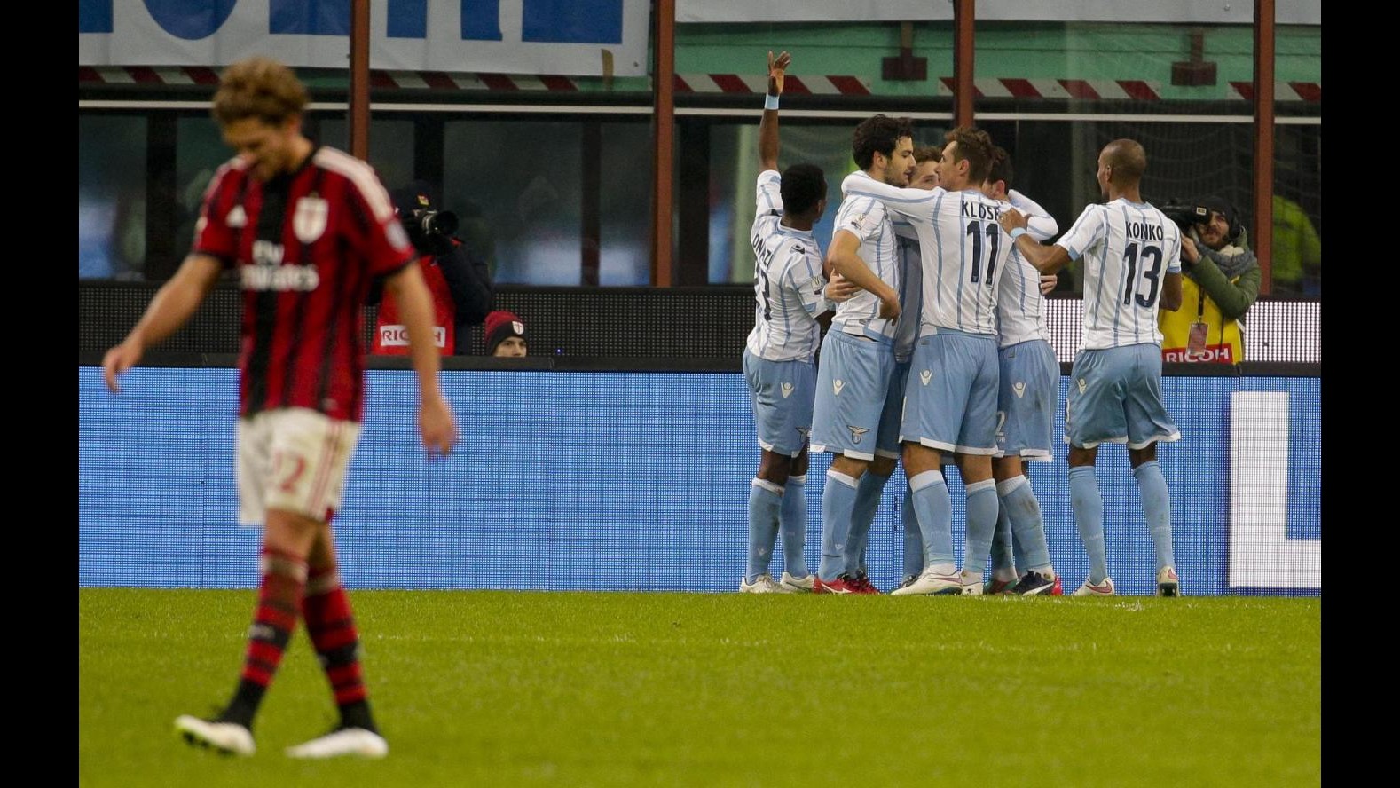 Coppa Italia, Lazio sbanca San Siro e vola in semifinale. Milan, l’incubo continua