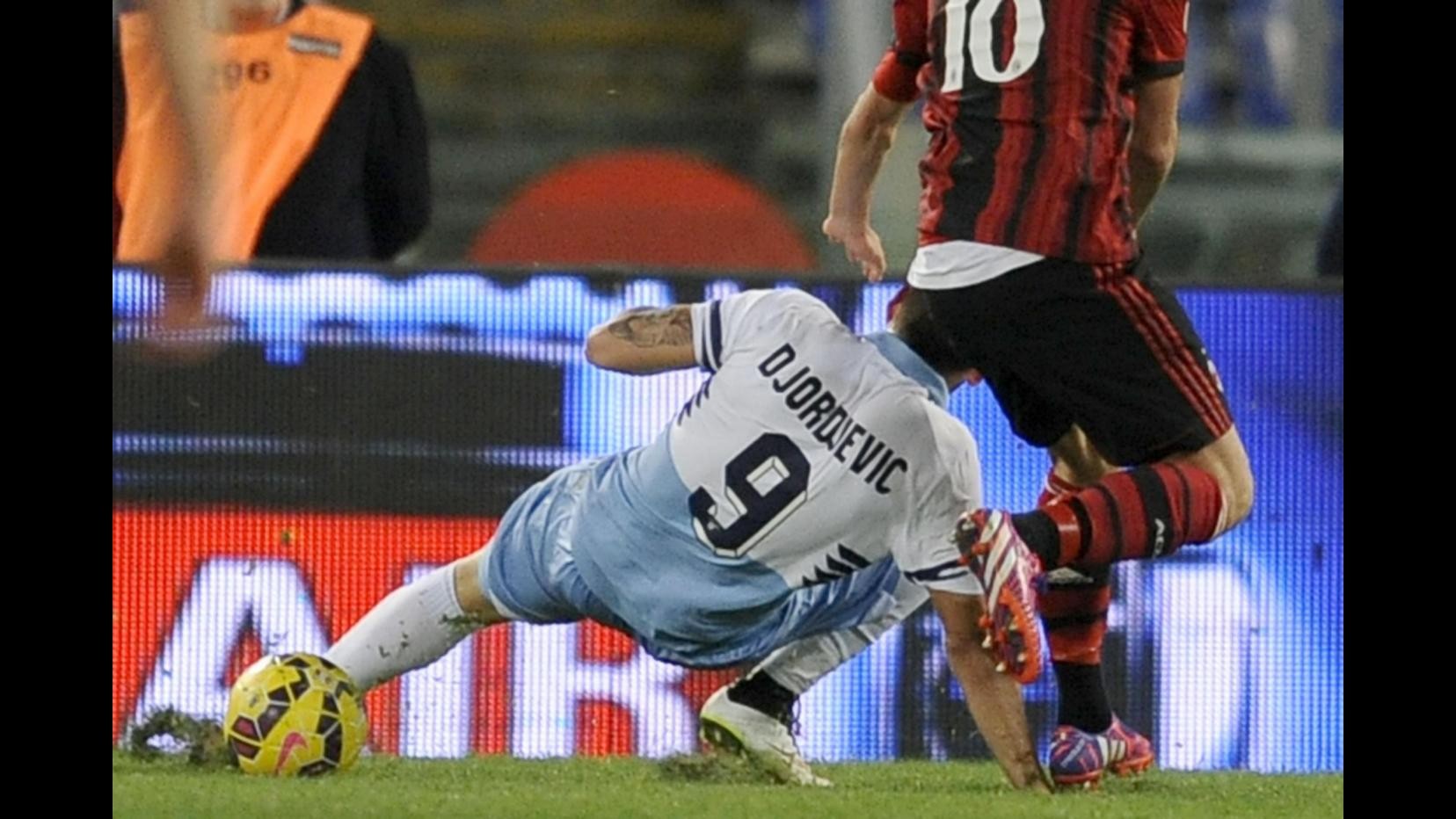 Calcio, Lazio: riuscito intervento a caviglia per Djordjevic