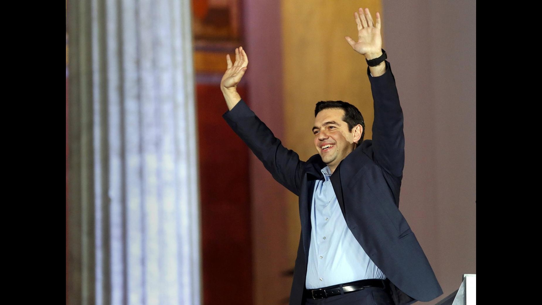 Tsipras: Oggi il popolo greco ha fatto storia, troika è passato