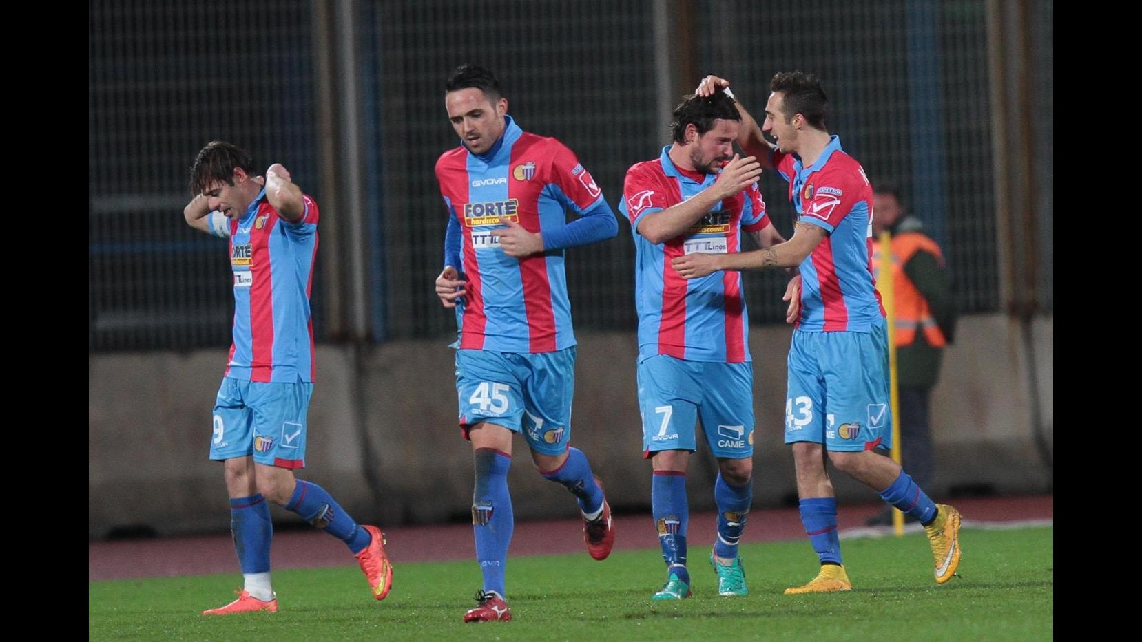 Serie B, Catania ritrova successo: show contro la Pro Vercelli, 4-0 nell’anticipo