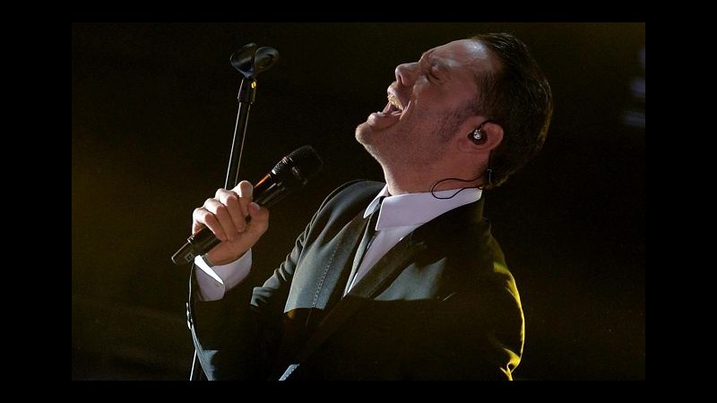 Sanremo, Tiziano Ferro ospite 10 febbraio. In estate tour negli stadi