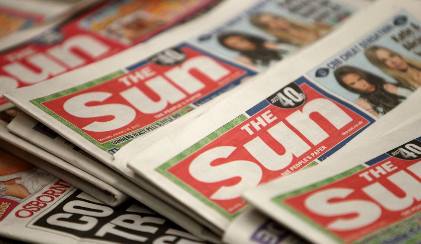 Regno Unito, torna topless a pagina 3 del Sun: Mai detto il contrario