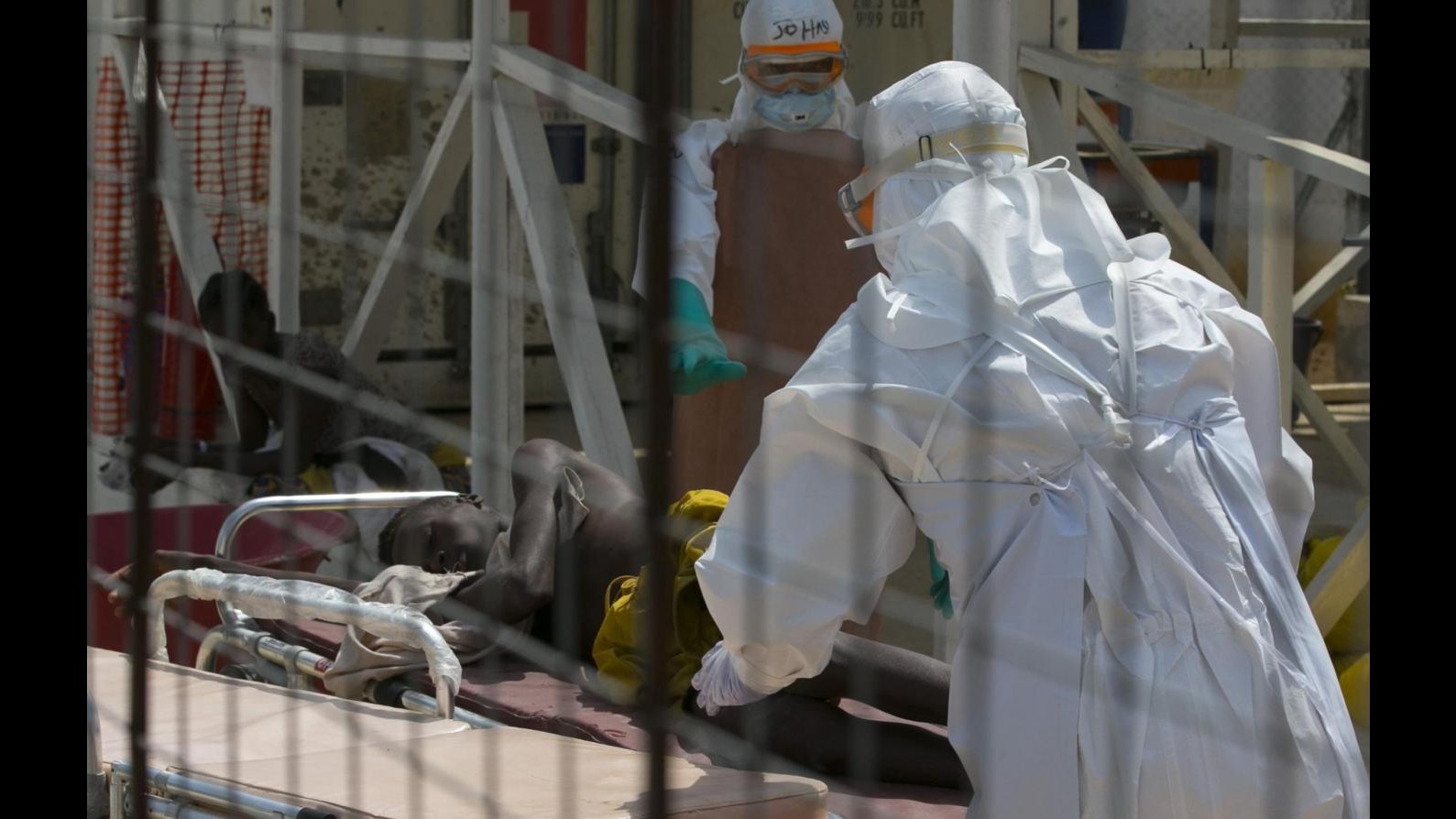 Ebola, infermiere cubano morto per malaria in Sierra Leone
