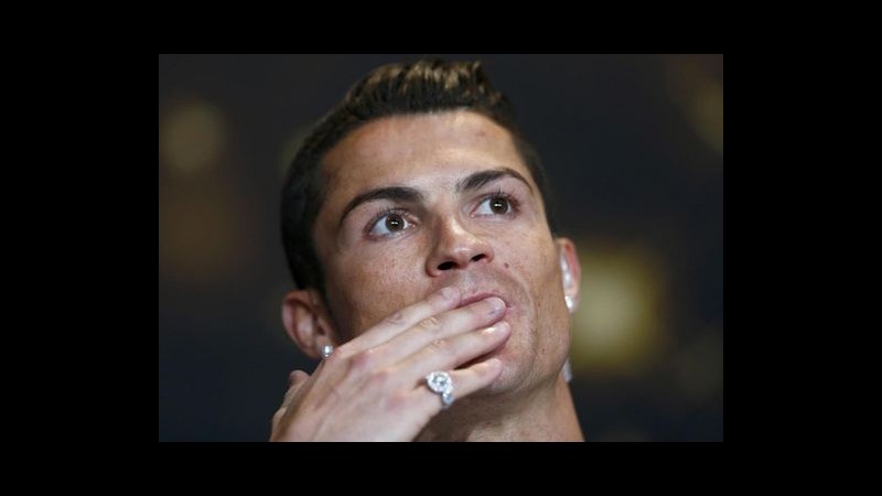 Real Madrid, polemica per festa compleanno Ronaldo dopo ko nel derby. Manager lo difende