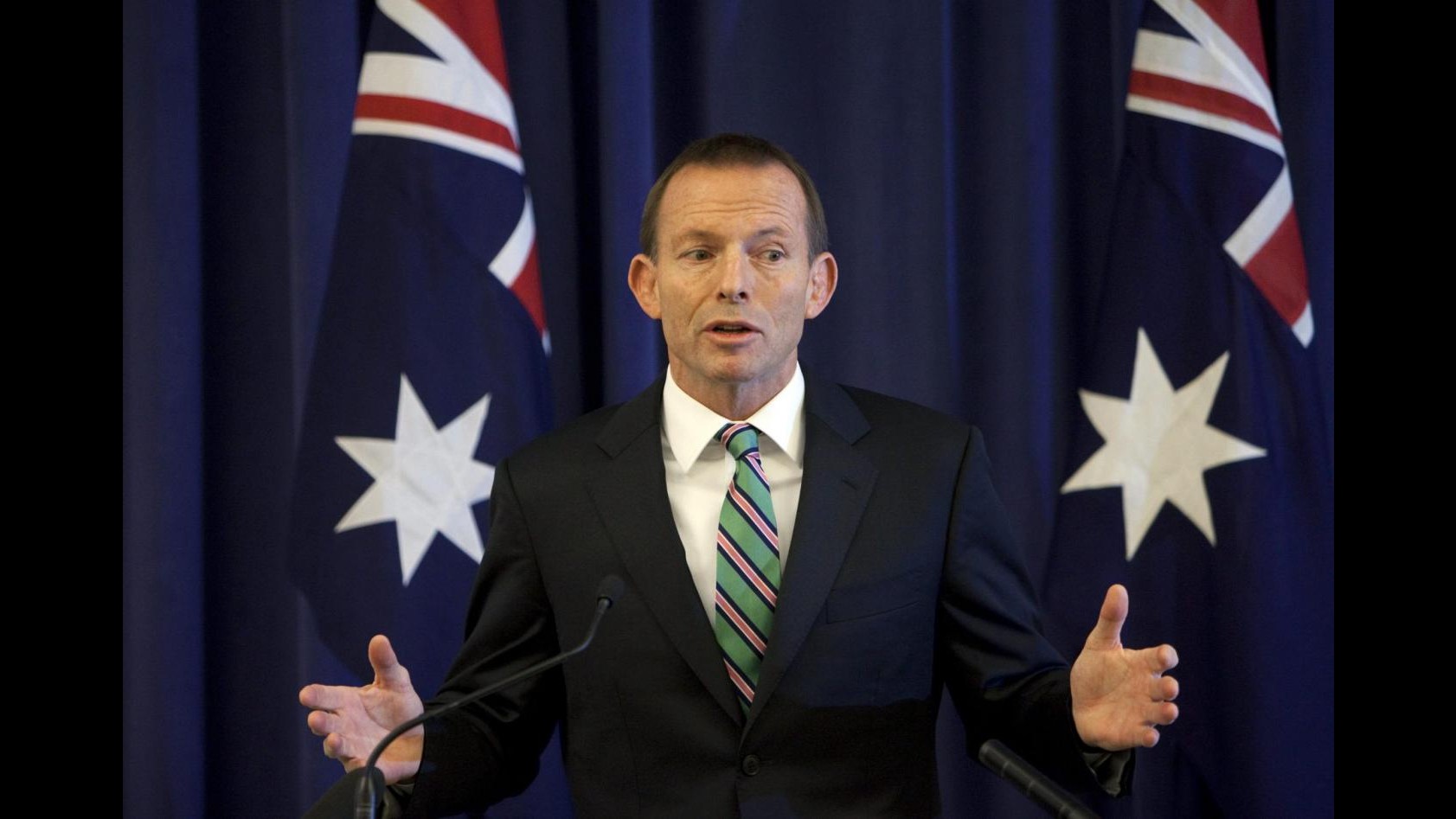 Australia, Abbott supera voto fiducia nel partito: resterà premier