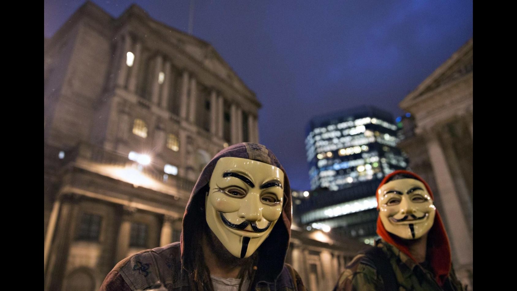 Isis, sito Anonymous: Abbiamo violato decine account militanti