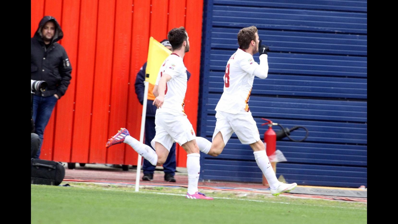 Serie A: la Roma dei giovani rialza la testa, Cagliari si arrende 2-1