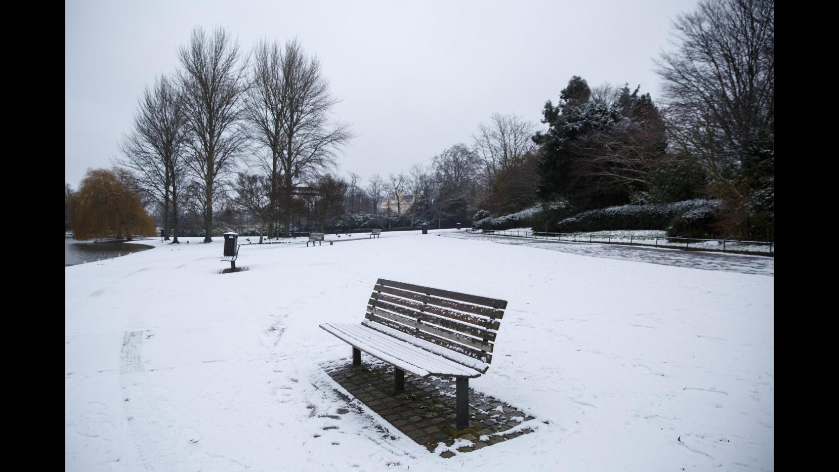 Meteo, freddo in Europa. Neve sul Nord Italia, torna il sole domenica