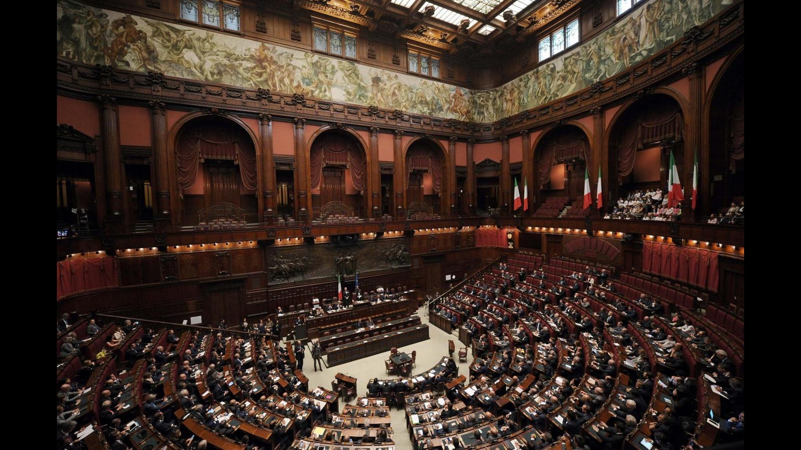 Mattarella: Parlamento di giovani, portano in Aula speranze