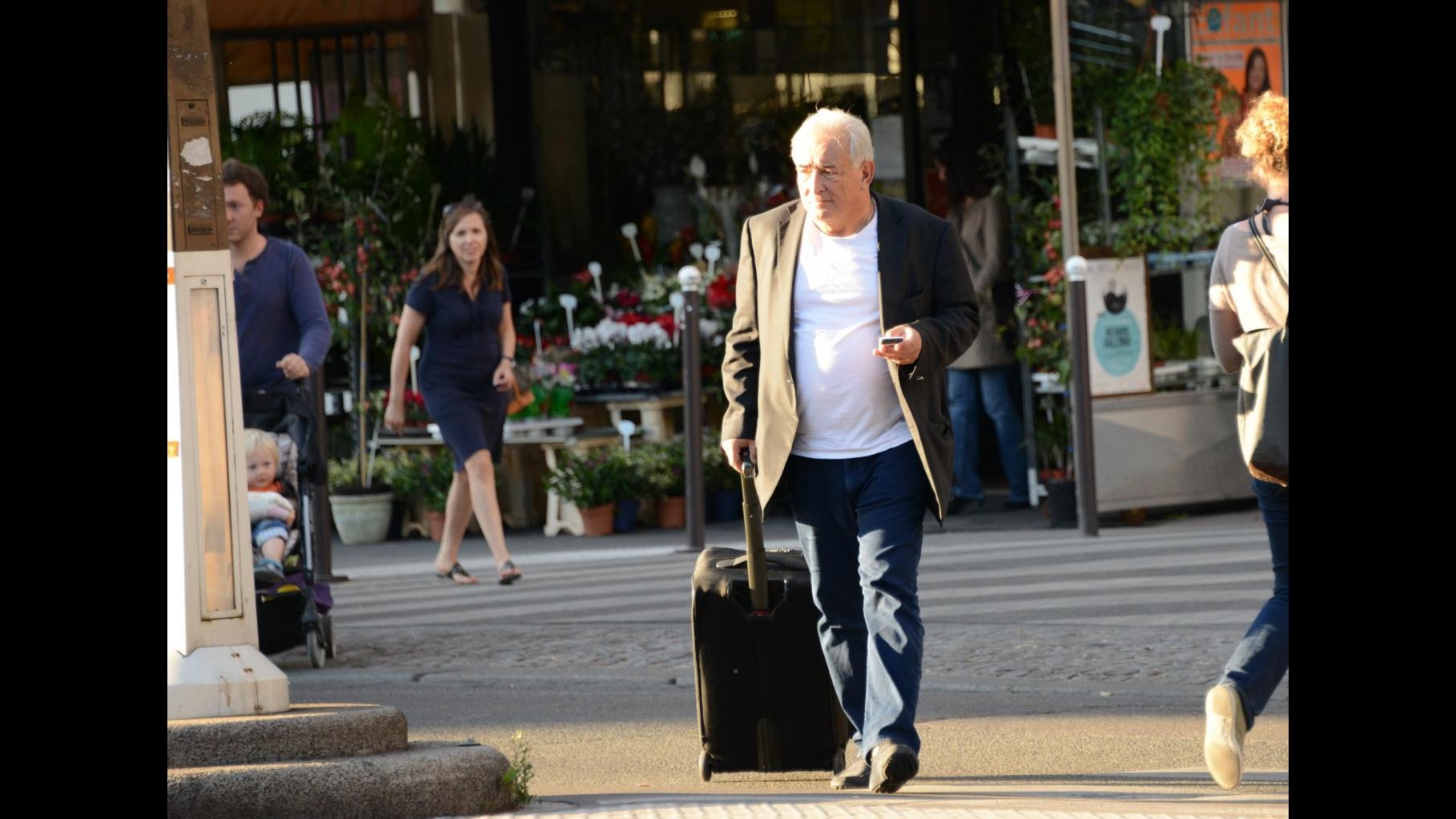 Strauss-Kahn, inizia oggi a Lille il processo per rete prostituzione