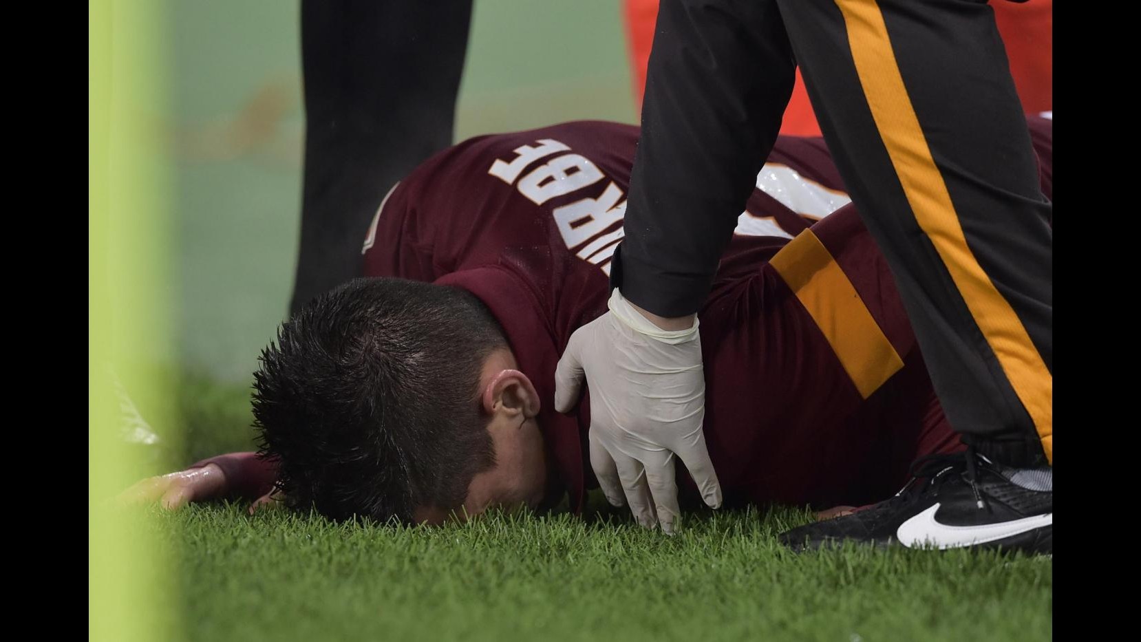 Roma, altra tegola per Garcia: distorsione a ginocchio e caviglia per Iturbe
