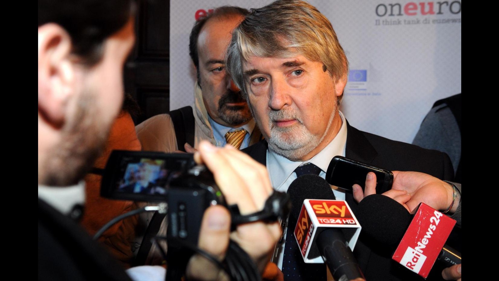 Lavoro, Poletti: +93mila occupati bella notizia, ora svolta con 2015