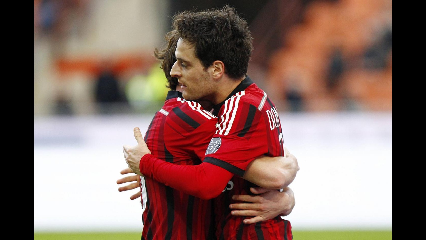 Serie A, Milan vince ma non brilla: Cesena ko 2-0 a San Siro